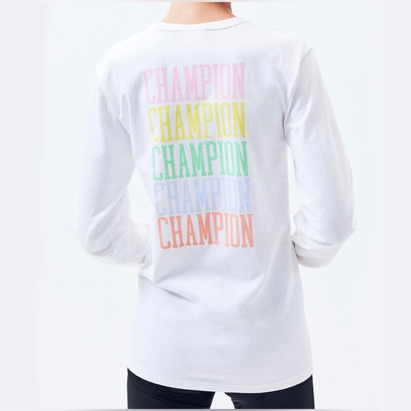 Champion Tops - Long sleeve Champion top